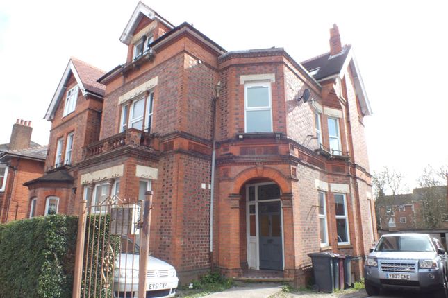Thumbnail Flat to rent in Russell Street, Reading, Berkshire
