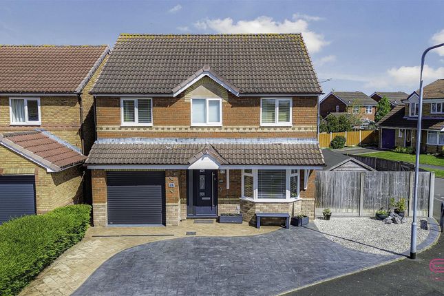 33, Langer Close, Burton on Trent photo 4