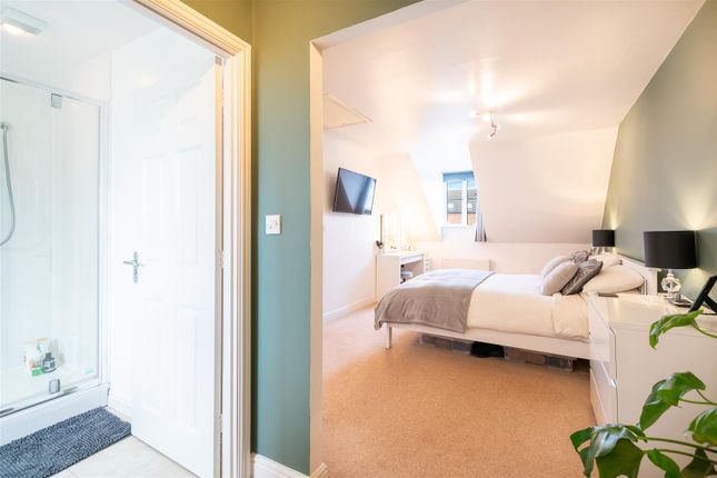Town house for sale in Macmillan Mews, Old Road, Brampton, Chesterfield