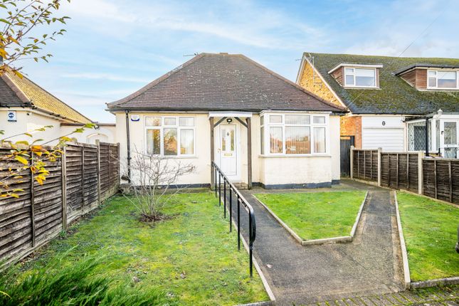 Bungalow for sale in Mayflower Road, Park Street, St. Albans, Hertfordshire