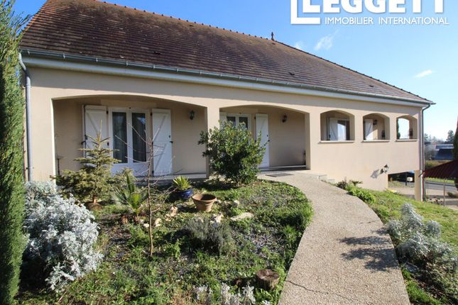Thumbnail Villa for sale in Pellevoisin, Indre, Centre-Val De Loire