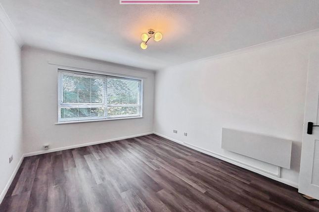 Berkeley Court,Flat 15, Nightingale Way, Swanley photo 2