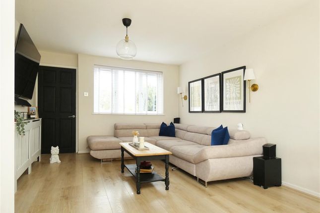 15, Hawke Green, Liverpool photo 4
