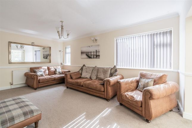 19 Maes Gweryl, Conwy photo 3