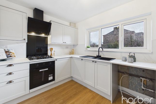 56 Russel Street, Falkirk, Stirlingshire photo 4