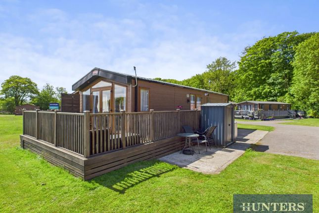 2-bed caravan on 38 Mistys Place, Flamborough Road, Bridlington, £70,000