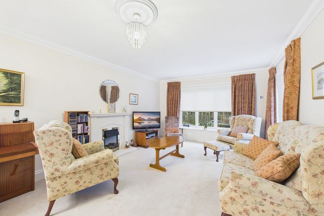 99 Bluecoat Pond, Horsham photo 2