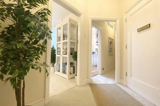 182A West Street, Fareham photo 2