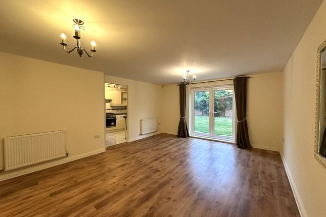 Thumbnail Flat to rent in Woodville Court, Stafford Close, Oakwood