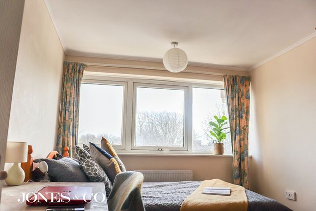 Flat to rent in Suffolk Square, Norwich
