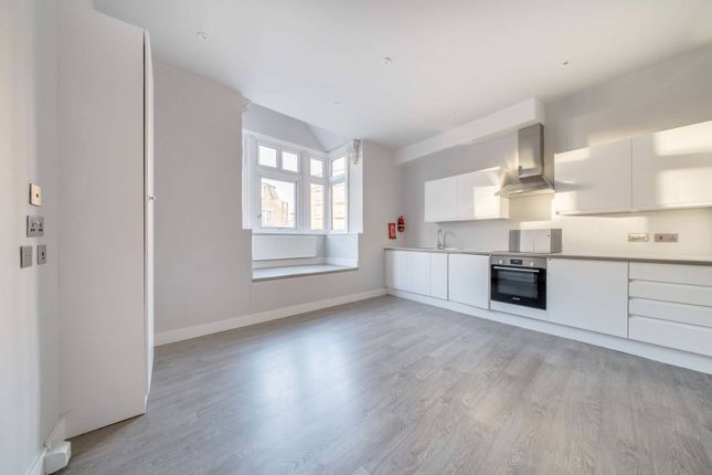 Thumbnail Flat to rent in New Cross Road, New Cross, London