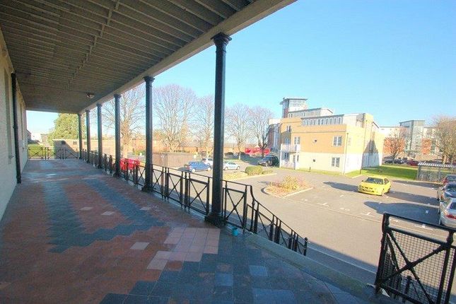 4, St. Georges Walk, Gosport photo 4