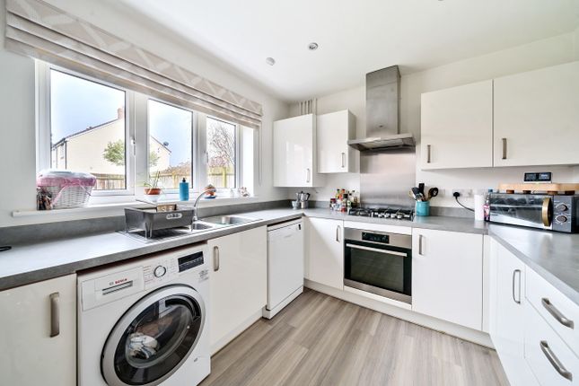 21, Batchelor Way, Salisbury photo 2