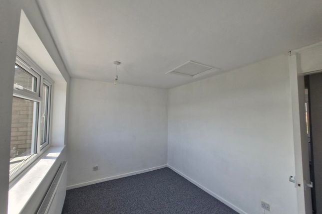 109, Stamford photo 5