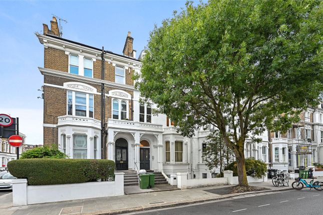 First Floor Flat, 23, Sinclair Road, Brook Green photo 2