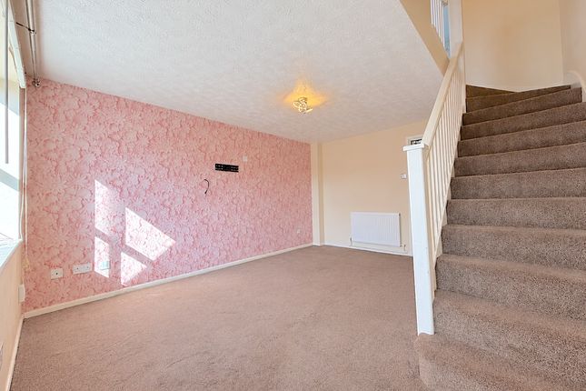 8, Ashdale Close, Cannock photo 2