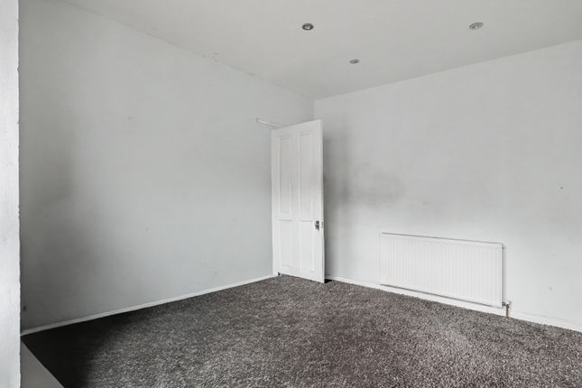 21, Douglas Road, Poole photo 3