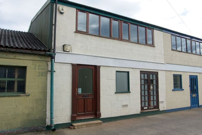 Thumbnail Warehouse to let in Bull Commercial Centre, York, North Yorkshire