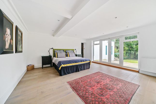 Detached house for sale in Fallowfield, Stanmore