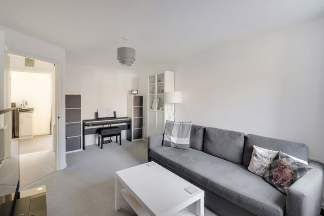 15, DAISY BANK AVENUE, LEEDS photo 2