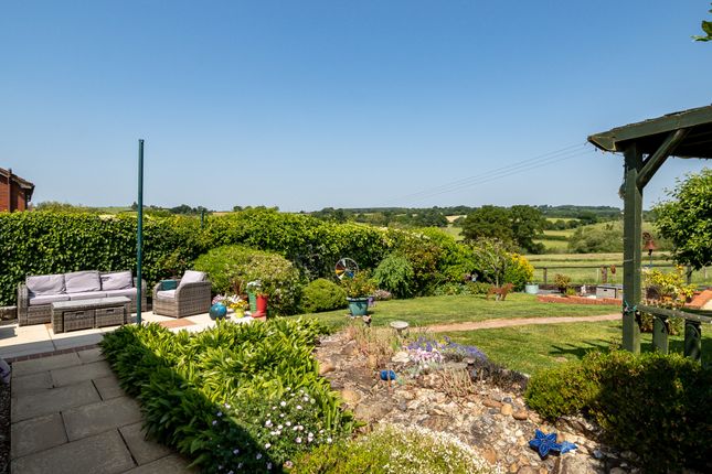Orchard House, Clyst St Lawrence, Cullompton photo 2