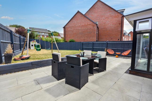 42, Renaissance Way, Barlaston photo 4
