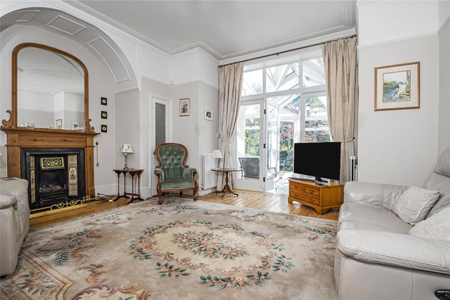 99, Langham Road, Teddington photo 2