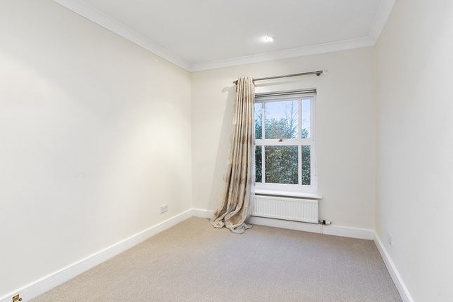 End terrace house for sale in Pemberton Place, Esher