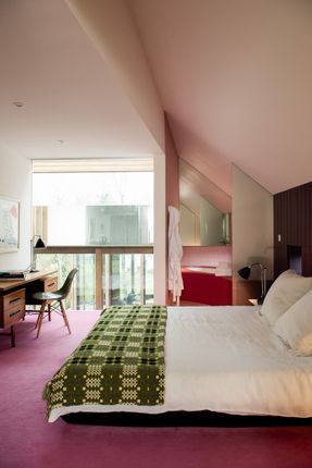 233339 - Bedroom02.Jpg