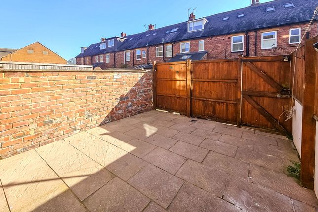 23 Coronation Grove, Harrogate photo 4