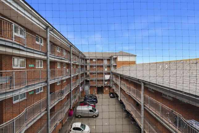 Flat 28 - 1, Nancy Road, Portsmouth photo 2