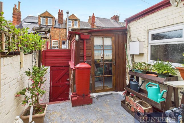 4, Woodall Avenue, Scarborough photo 3