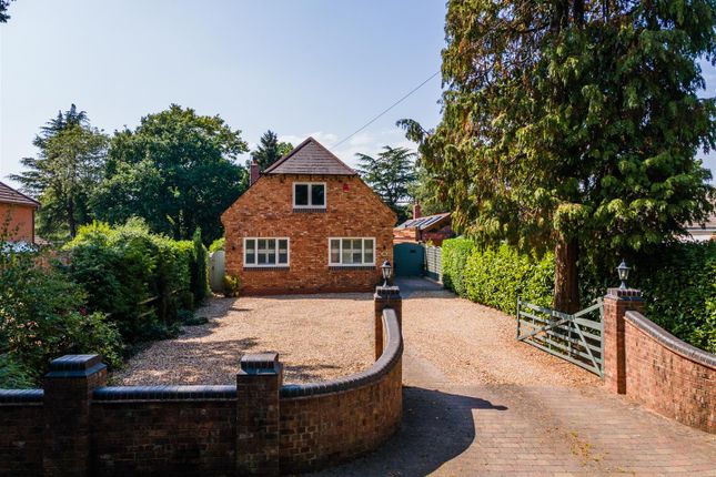 28 Fulford Hall Road_2.Jpg