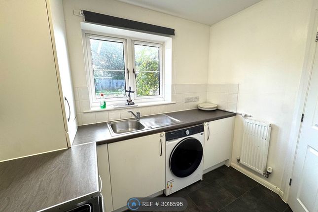 Whitehead Close, Radford Semele, Leamington Spa photo 5