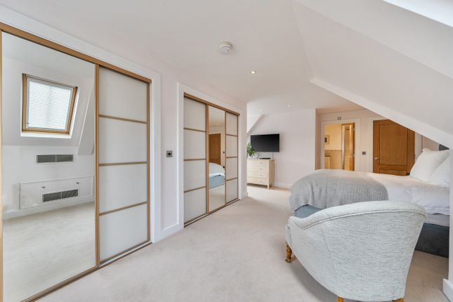 The Penthouse, 7, Sovereign House, Chislehurst photo 4