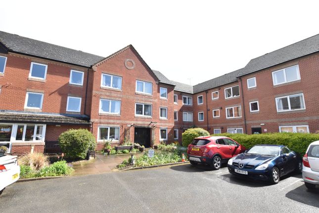Flat for sale in St. Marys Road, Evesham, Worcestershire