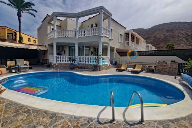Thumbnail Villa for sale in Vista Hermosa, Los Cristianos, Tenerife, Spain