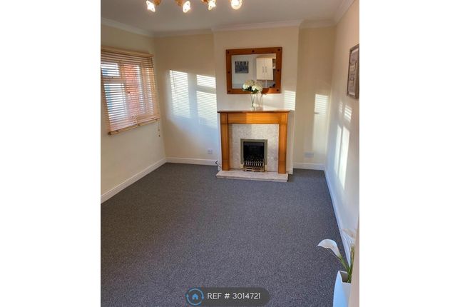 A Cedar Close, Hogfair Lane, Burnham photo 2