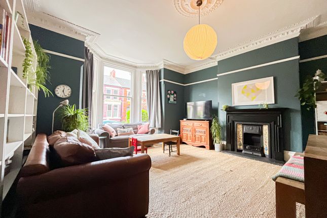 26 Cumberland Avenue, Liverpool photo 4