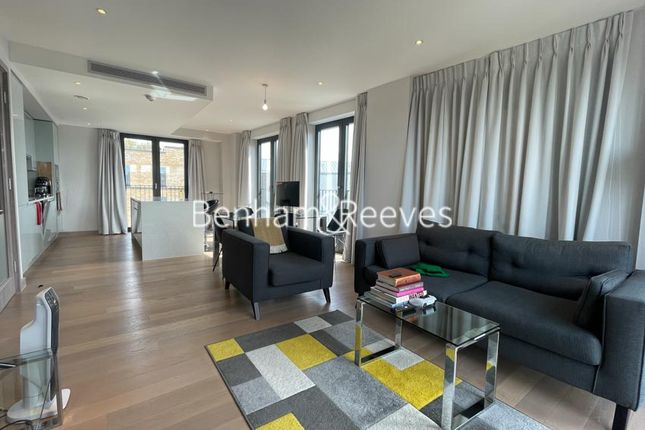 Thumbnail Flat to rent in Drapers Yard, Wandsworth