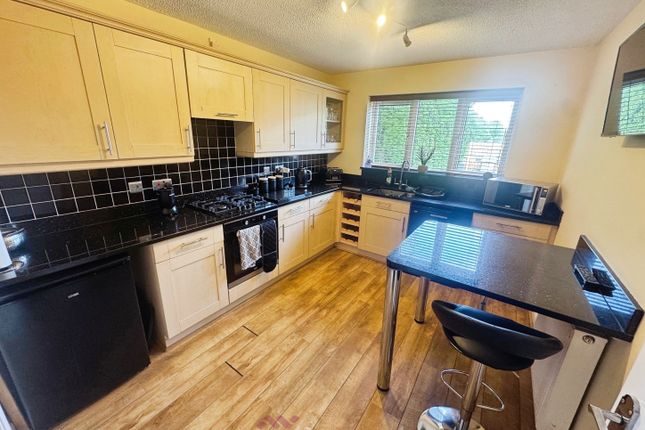 1, Bryson Close, Doncaster photo 2