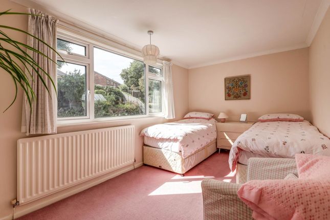 23, Fishers Close, Blandford Forum photo 4