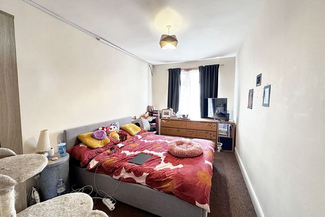 1a Denham Parade Oxford Road, Uxbridge photo 4