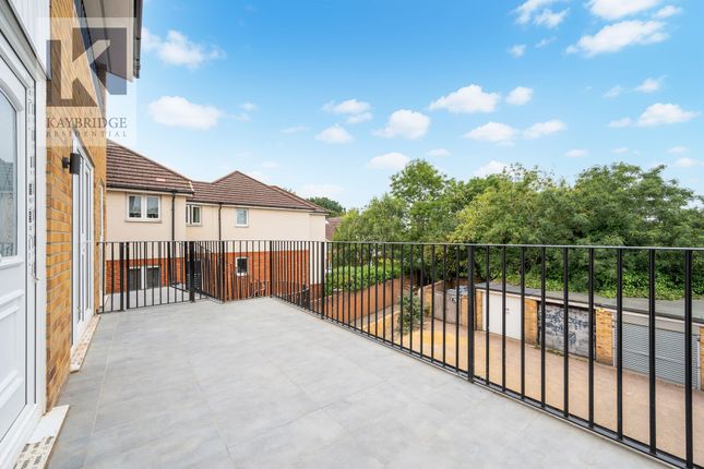 Kingston Road, Epsom - Kt19 0Dt
