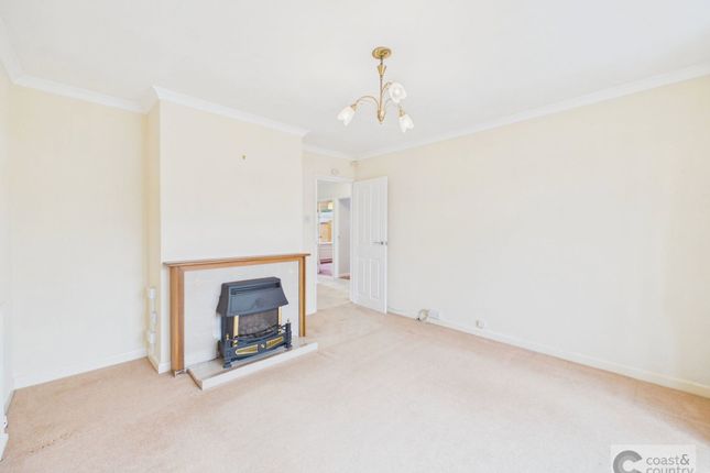 17 Lyndale Road, Newton Abbot photo 3