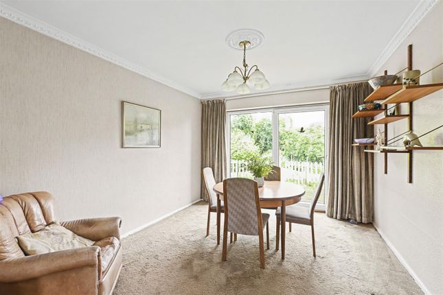 72, Tuffnells Way, Harpenden photo 4