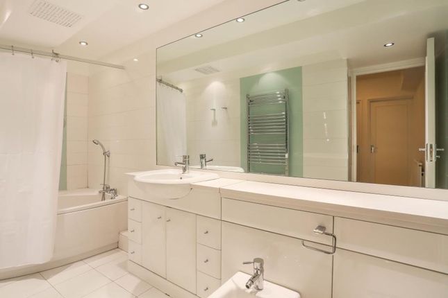 Flat for sale in Campden Hill Towers, Notting Hill Gate