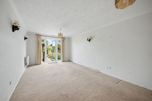 5 Garratt Close, Southampton photo 4