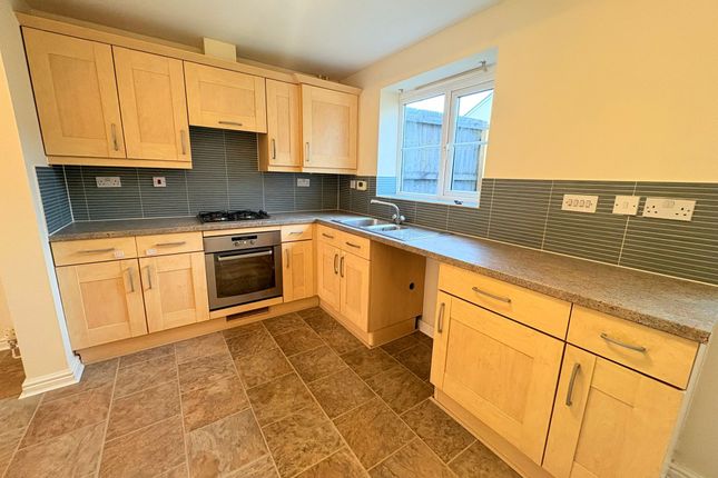67 Heol Islwyn, Swansea photo 4