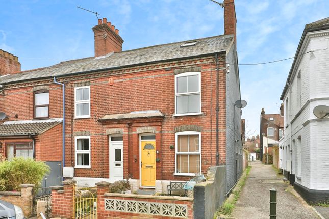 End terrace house for sale in Green Hills Road, Norwich